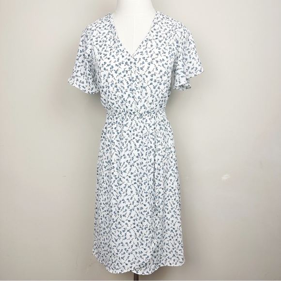 Sienna Sky Wrap Dress Sienna Floral Wrap Mini Dress Sky Blue  SMAIBULUN
